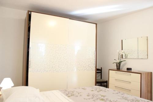 One-Bedroom Apartment with Terrace image 5