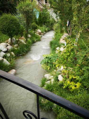 Загородный коттедж (Загородныи коттедж) in Besh Kungei