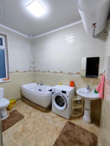 Загородный коттедж (Загородныи коттедж) in Besh Kungei