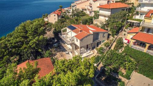 Apartments by the sea Baska Voda Makarska - 16378