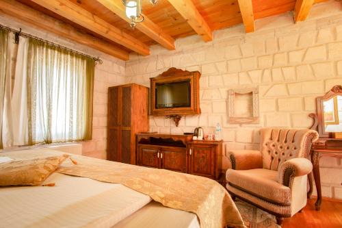 Ottoman Cave Suites - Tap to explore photos