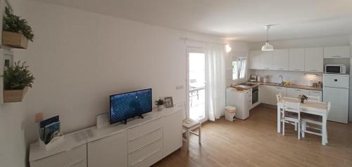 Apartman s pogledom in Ždrelac