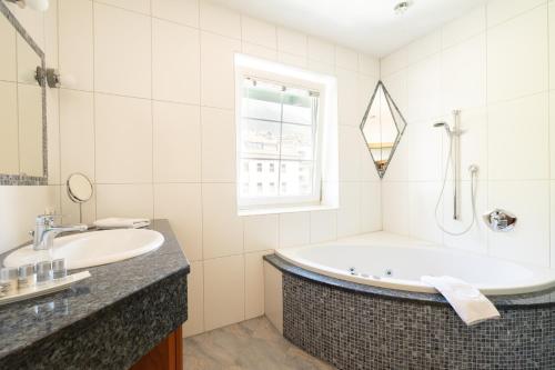 Two-Bedroom Apartment image 9