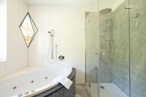 Two-Bedroom Apartment image 8