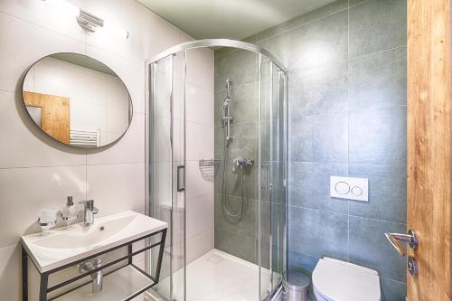 Standard Double Room image 10