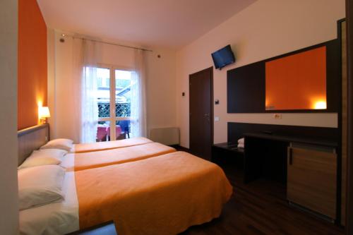 Lux Hotel Durante – Milan, DC
