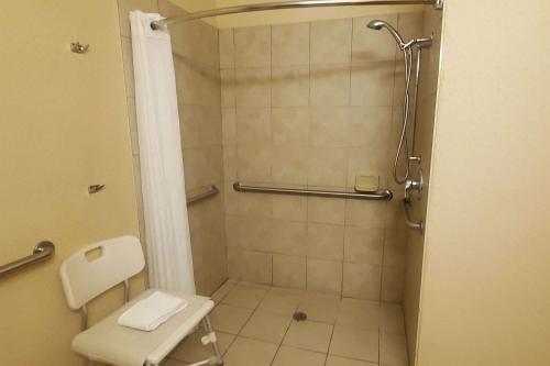 2 Queen Beds, Mobility Accessible Room, Roll-In Shower, Non-Smoking