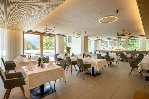 Restorāns, Hotel Restaurant Waldheim in Martello