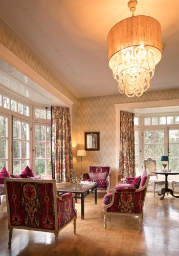편의 시설/서비스, Relais & Chateaux Hotel Landgoed Het Roode Koper in 어멜로