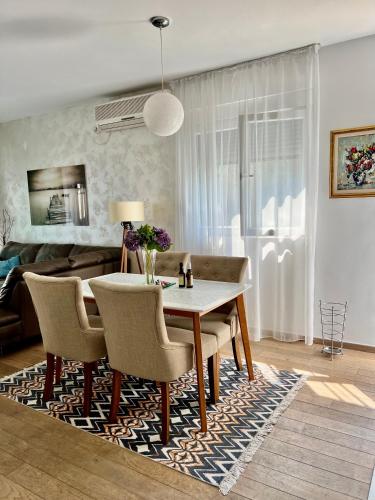 Apartments Tivat - image 13