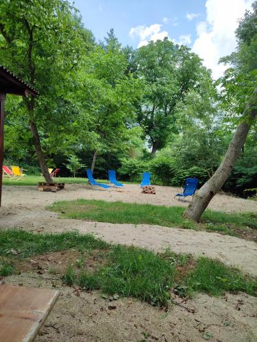 Játszótér, Dumbrava Minunată (Dumbrava Minunata) in Retezat