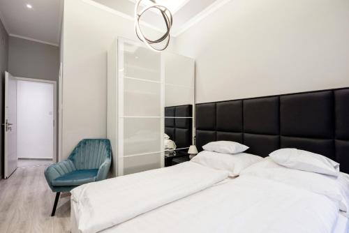 A Golden Star Modern Luxury Apartments and Rooms Budapest 2