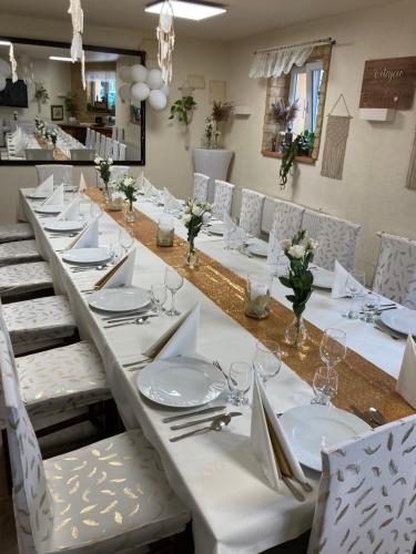 Hotel Bella - image 9