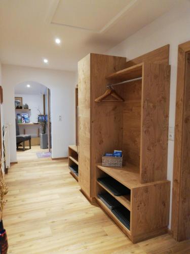 3 bedrooms, 5 beds