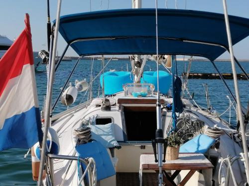La tua stanza a vela sul mare 2