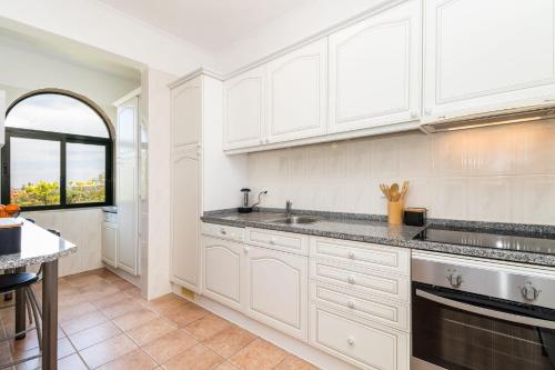 Al Algarve - Alojamento local com excelente localização (Al Algarve - Alojamento local com excelente localizacao) in ซาลิโกส