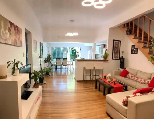 4 Dormitorios y 3 baños Ideal familias