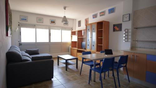  Apartamento en La Caleta El Hierro, Ferienwohnung in Valverde