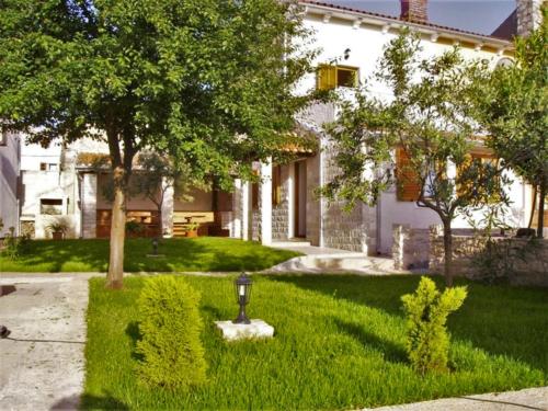Holiday house with a parking space Valtura Pula - 16611