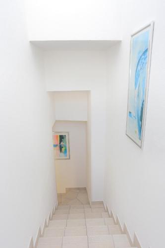 Apartments by the sea Podgora Makarska - 16630 - image 2