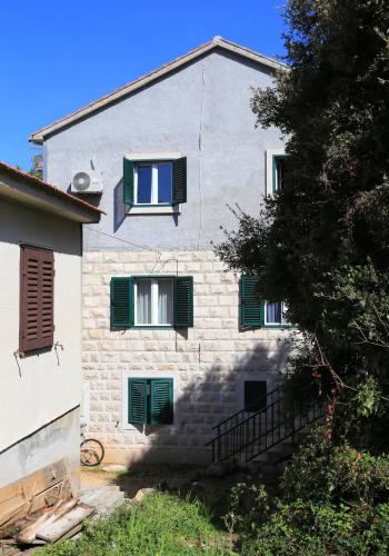  Apartments with a parking space Supetar, Brac - 16653 in Supetar