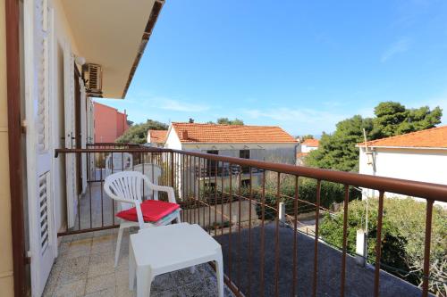 Two-Bedroom Apartment with Balcony and Sea View image 5