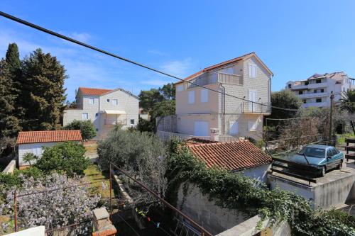 Apartments with parking space Supetar Brac - 16656 - image 4
