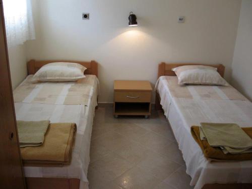 Two-Bedroom Apartment with Terrace and Sea View image 2