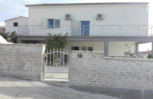 Apartments with a parking space Krusevo, Novigrad - 16581 - Zadar-Šušnjar