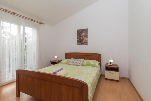 Two-Bedroom Apartment with Balcony and Sea View