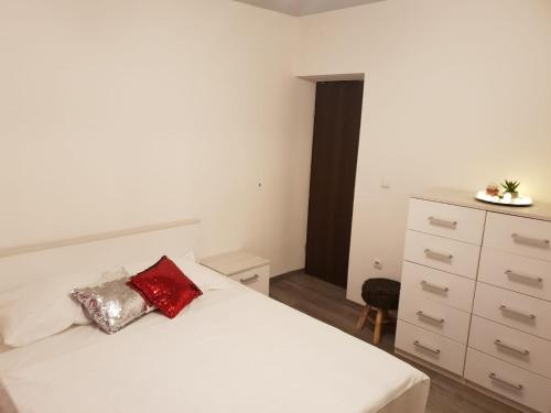Apartments by the sea Podstrana Split - 16793 - image 6