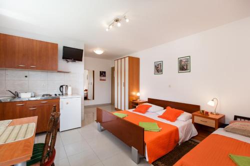 Studio with Terrace and Sea View room in Apartments by the sea Duce Omis - 16877