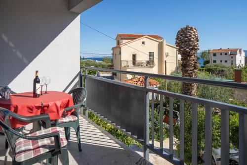 Studio with Terrace and Sea View image 2