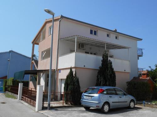 Apartments with a parking space Kastel Stafilic Kastela - 16811 - image 9