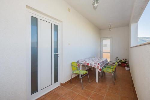 Apartments with a parking space Kastel Stafilic Kastela - 16811 - image 3