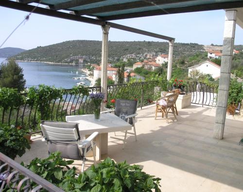 Balcony/terrace, Seaside holiday house Drvenik Veliki, Drvenik - 16937 in Otok Veli Drvenik