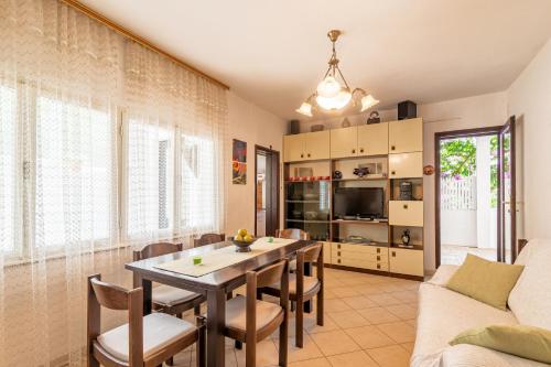 Apartments by the sea Povlja Brac - 16792 - image 7