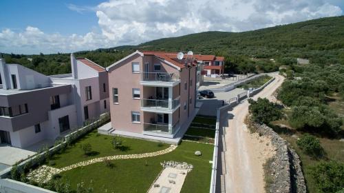  Apartments with a parking space Tribunj, Vodice - 16717 in Tribunj