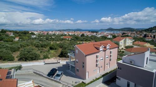  Apartments with a parking space Tribunj, Vodice - 16717 in Tribunj
