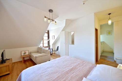 Old Town Boutique Apartments - image 2