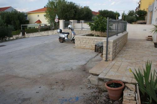 Apartments with parking space Supetar Brac - 16923 - image 3