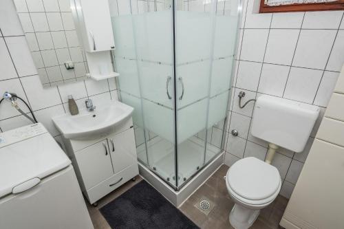 Two-Bedroom Apartment with Terrace image 7