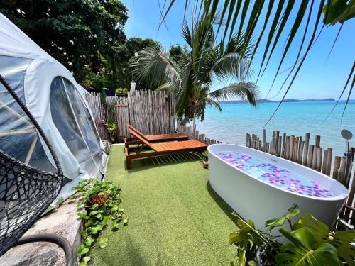 Phuket Signature Glamping ภูเก็ต