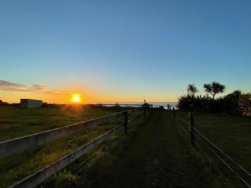 Shining Star Beachfront Accommodation