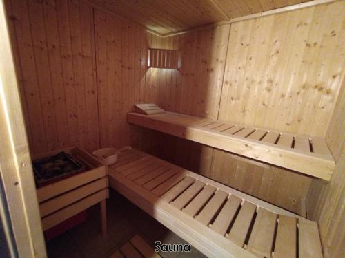 Savna, Chez l'Eveline Chambre Libellule in Les Bois