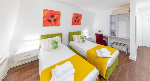 Twin room
