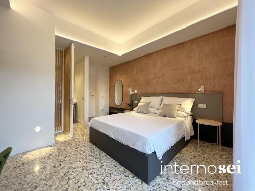 Interno Sei B&B Room Type - Double Room with Balcony