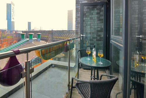 Balcony/terrace, Central water-side apartment - Free Parking in Astley