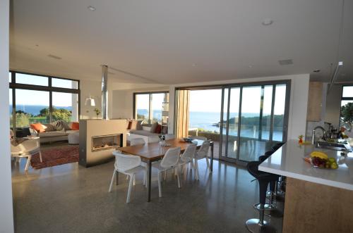 شرفة/ تراس, Marino Ridge in وايهيكى أيلاند