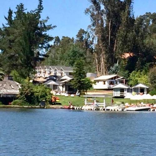 Cabañas La Puntilla Lago Rapel